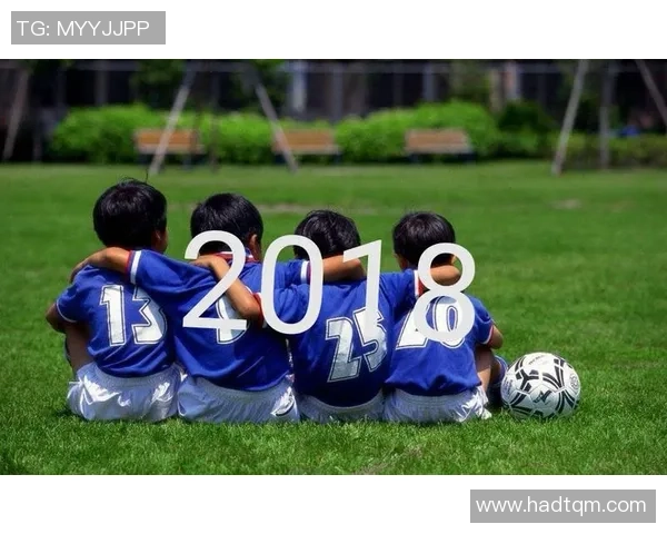 足球传奇跨世代对决混剪：回顾过往巨星辉煌时刻与青春风采