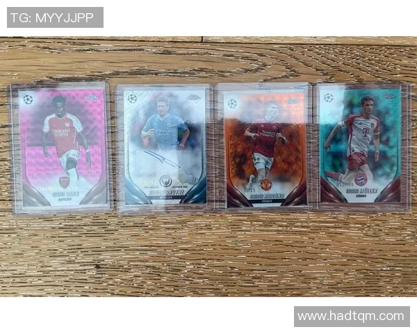 足球巨星亲笔签名球星卡现场火爆粉丝热情一睹偶像风采 足球巨星亲笔签名球星卡现场火爆粉丝热情一睹偶像风采