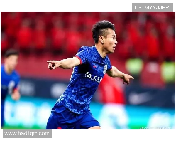 足球明星脚踝绷带背后的秘密揭示运动员受伤恢复与竞技状态的关键因素