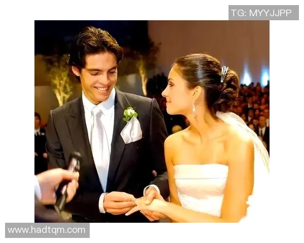 足球球星英年早婚背后的爱情故事与职业生涯的抉择 足球球星英年早婚背后的爱情故事与职业生涯的抉择